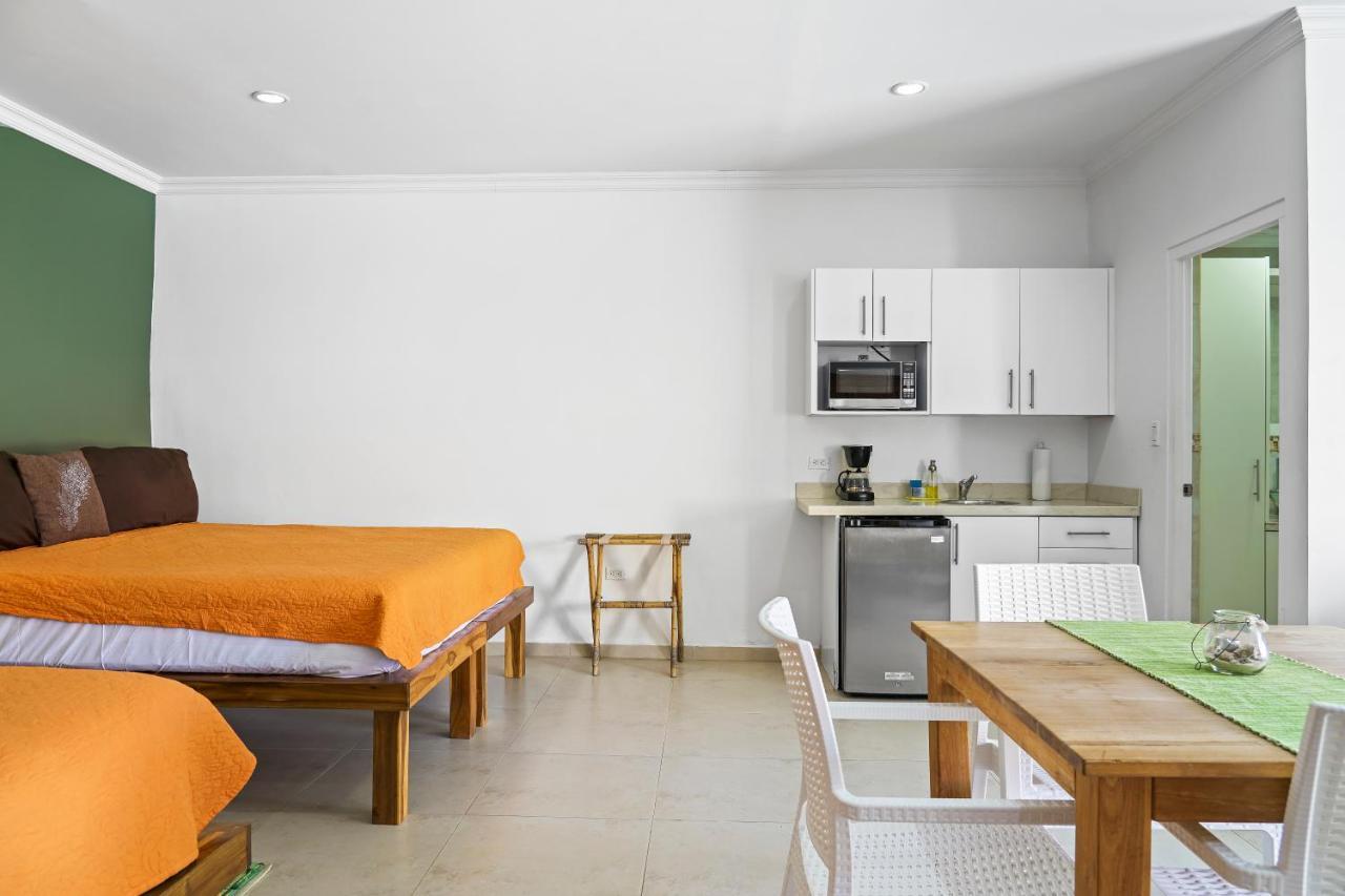 Aruba'S Bakval Suites Екстериор снимка